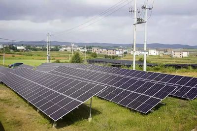 云南瀘西 光伏發(fā)電照亮鄉(xiāng)村振興路